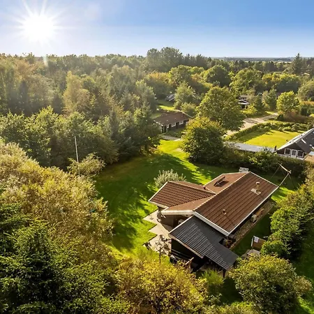 Inola - 3-5km From The Sea By Interhome