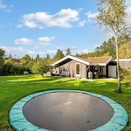 Inola - 3-5km From The Sea By Interhome