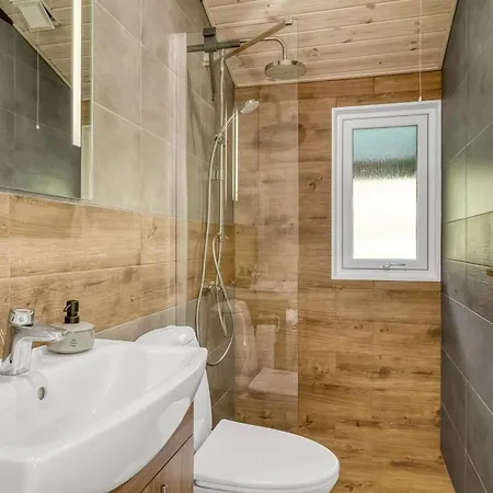 別荘 Inola - 3-5km From The Sea By Interhome *