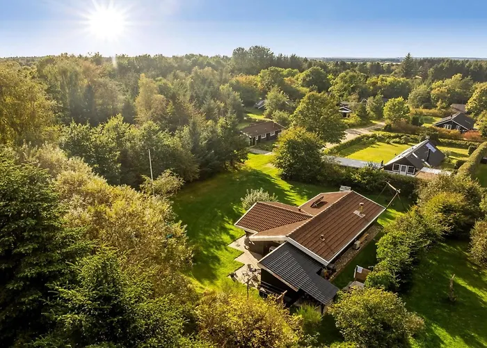 Inola - 3-5km From The Sea By Interhome
